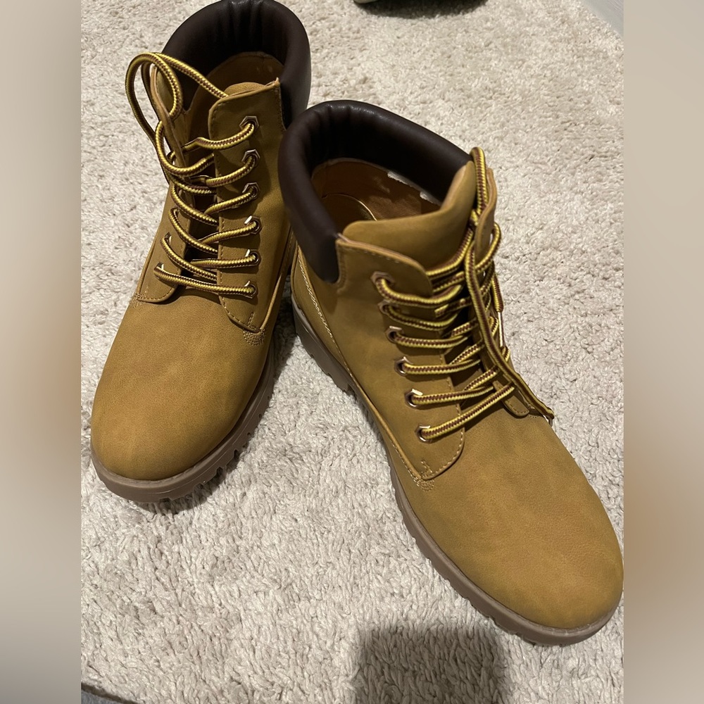 SO Boots